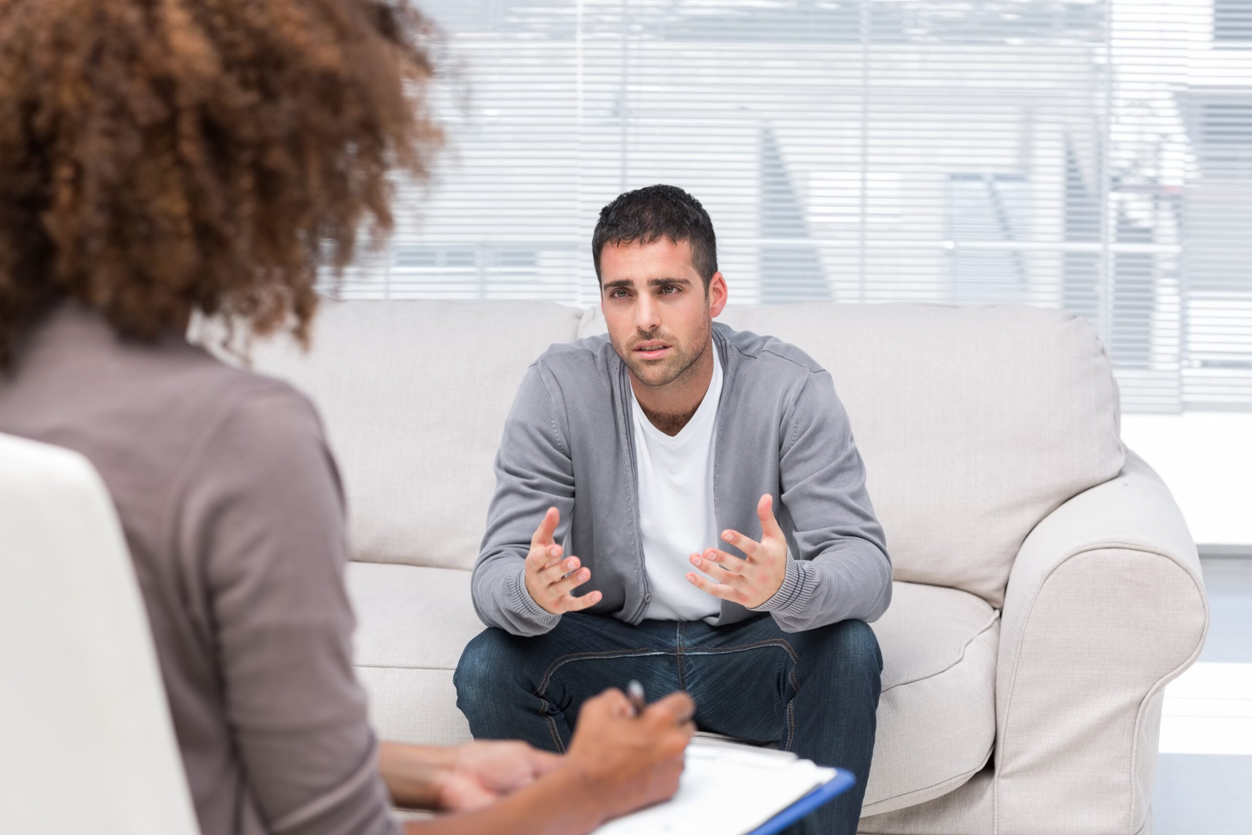 8 signs you should consider grief counseling in Schaumburg, IL